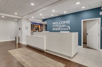 Hampton Inn & Suites Destin-Sandestin Area,Near Silver Sands Premium Outlets,3 star