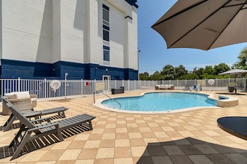 Hampton Inn & Suites Destin-Sandestin Area,Near Silver Sands Premium Outlets,3 star