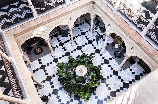 Coolrooms Palacio Villapanés,Seville>>Santa Catalina,5 star