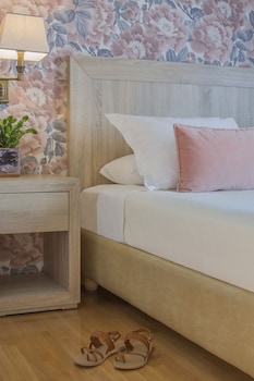 delice hotel apartments