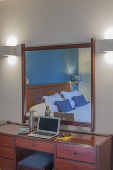 delice hotel apartments