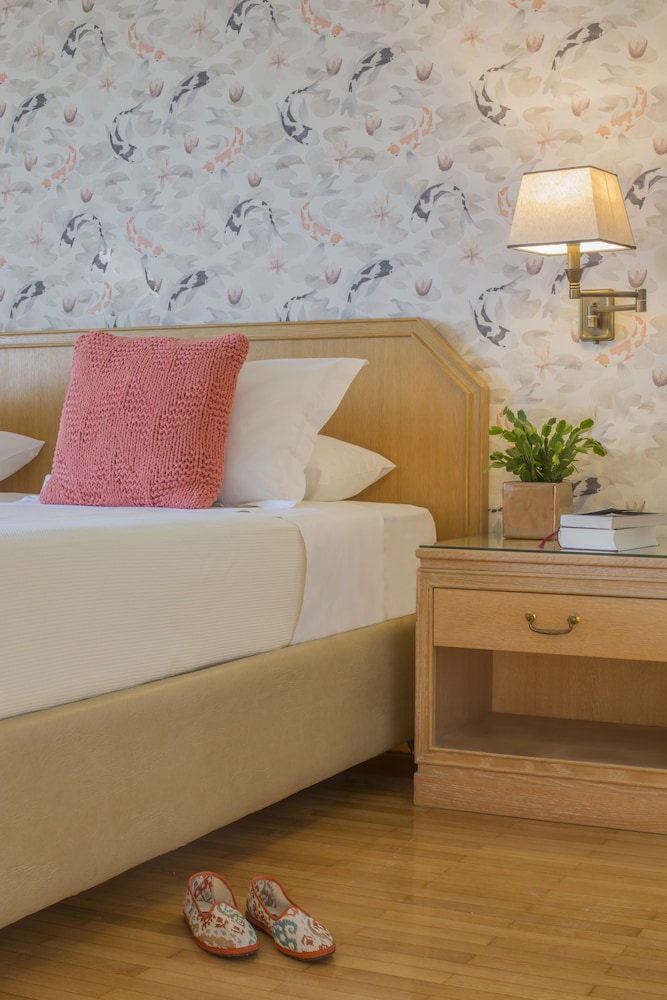 delice hotel apartments