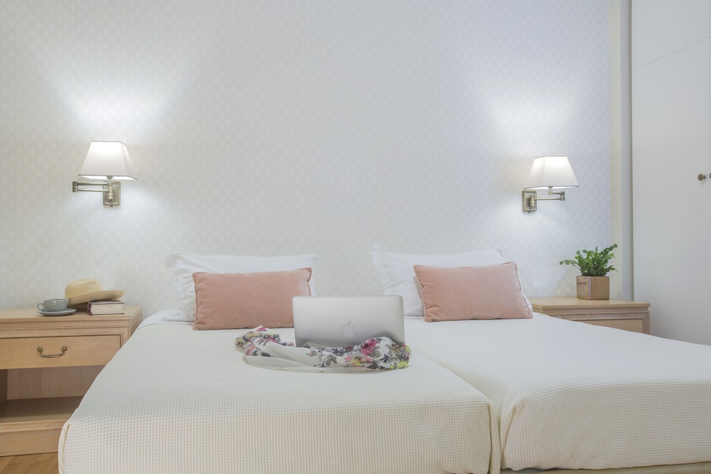 delice hotel apartments