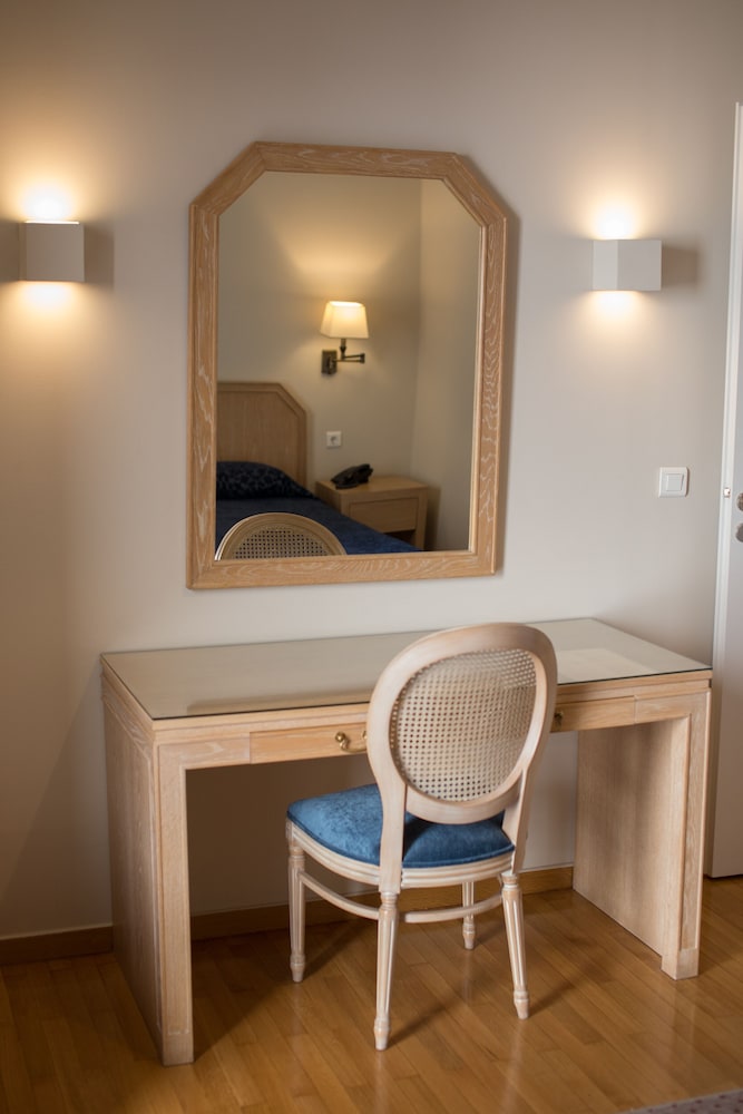 delice hotel apartments