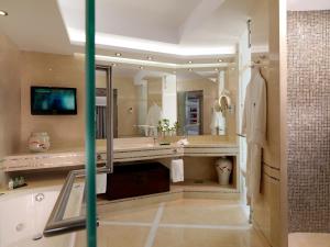 divani apollon palace and thalasso