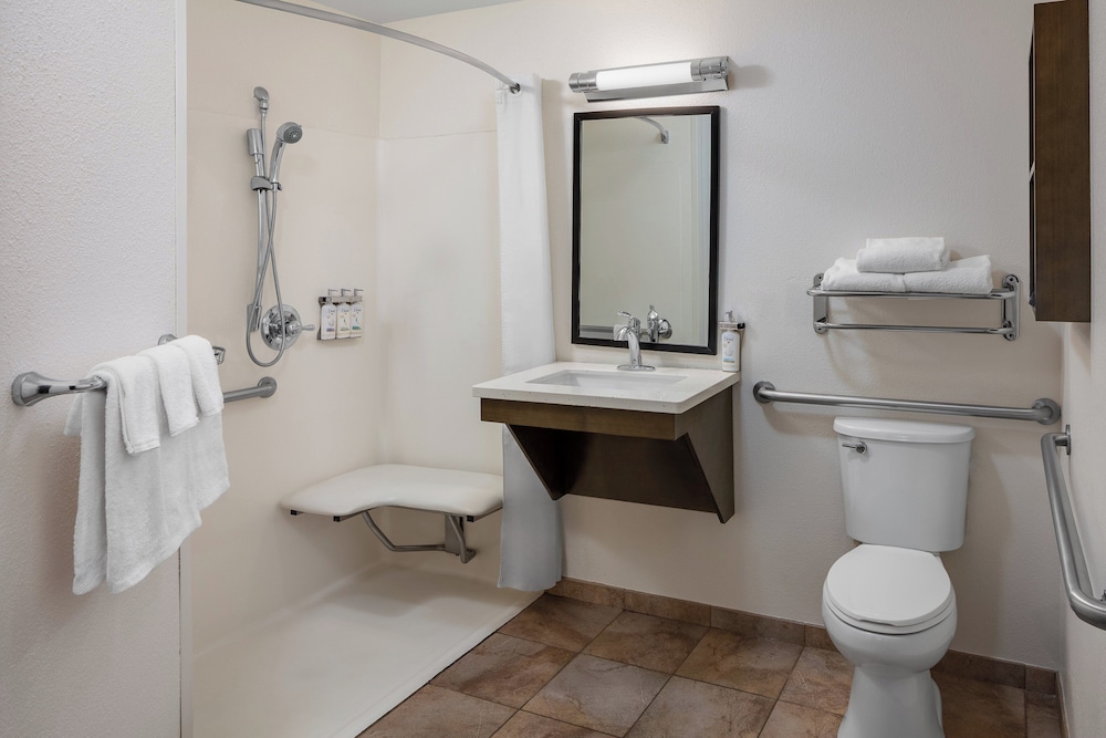 candlewood suites omaha airport by ihg