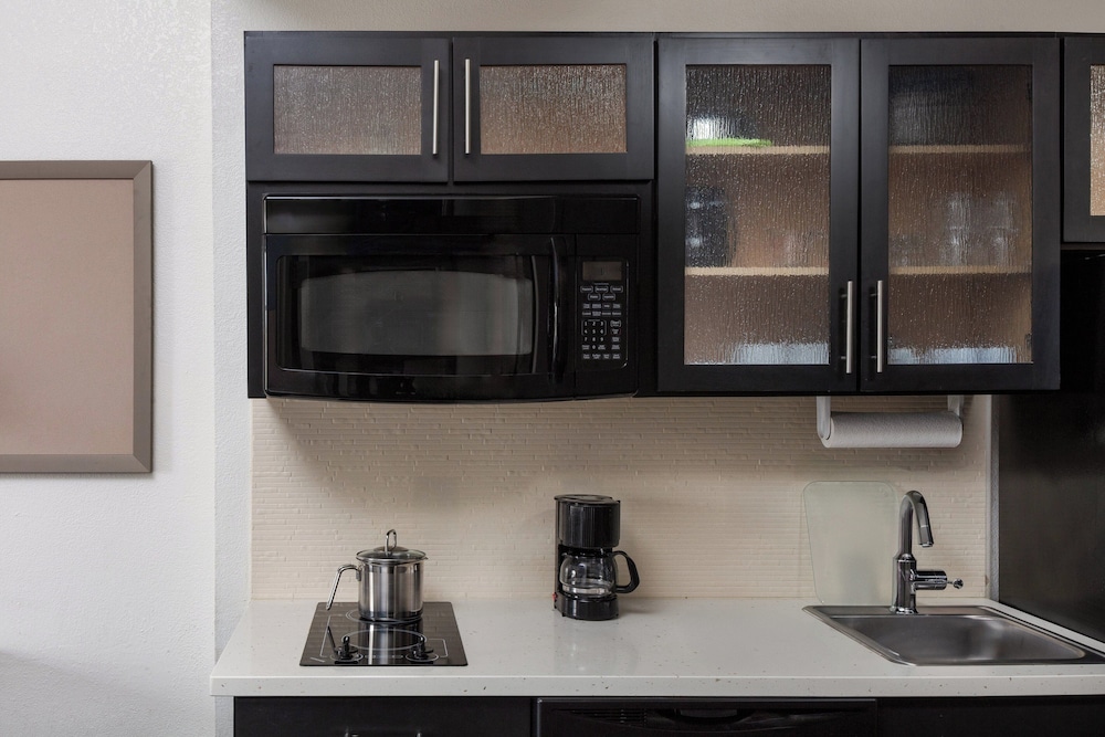 candlewood suites omaha airport by ihg