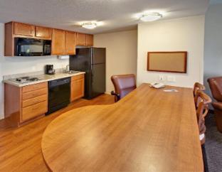 candlewood suites omaha airport by ihg