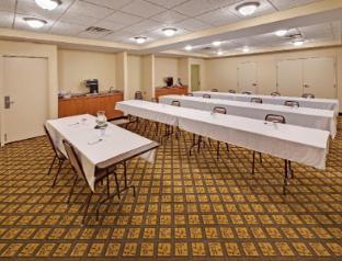 candlewood suites omaha airport by ihg