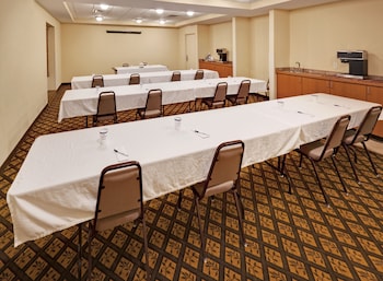 candlewood suites omaha airport by ihg