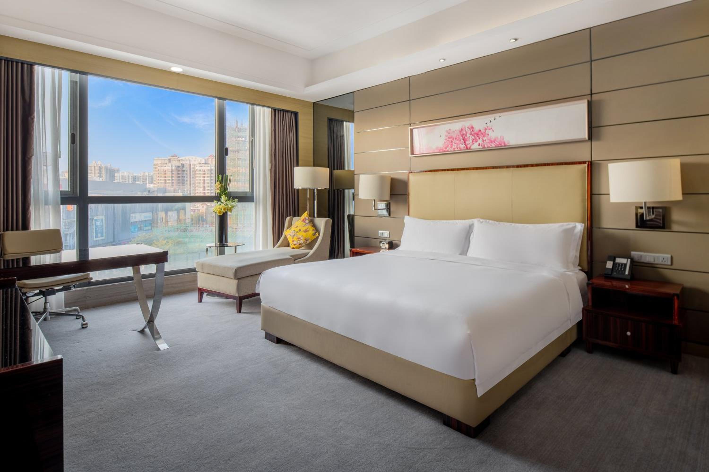 crowne plaza shenzhen longgang city centre by ihg