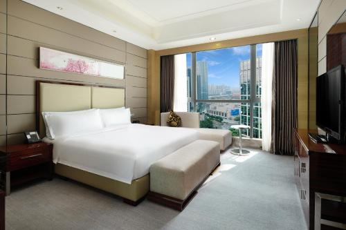 crowne plaza shenzhen longgang city centre by ihg