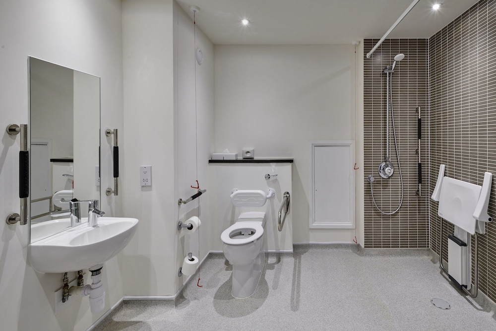holiday inn haydock m6 jct23 by ihg
