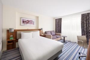 holiday inn haydock m6 jct23 by ihg