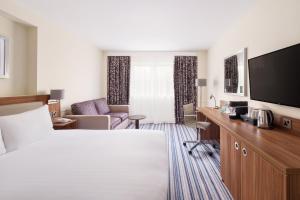 holiday inn haydock m6 jct23 by ihg