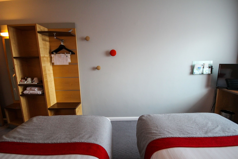 holiday inn express doncaster by ihg