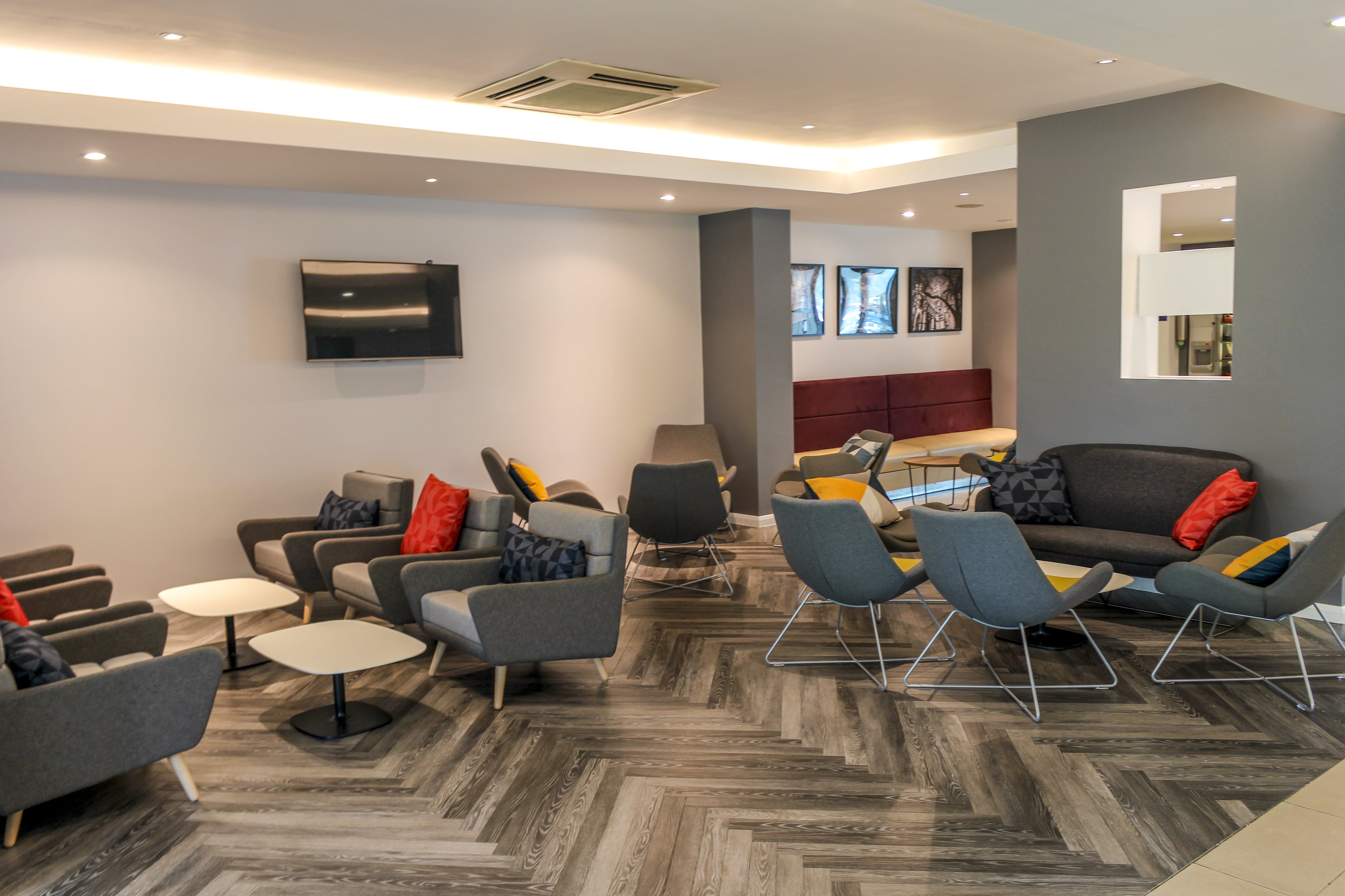 holiday inn express doncaster by ihg