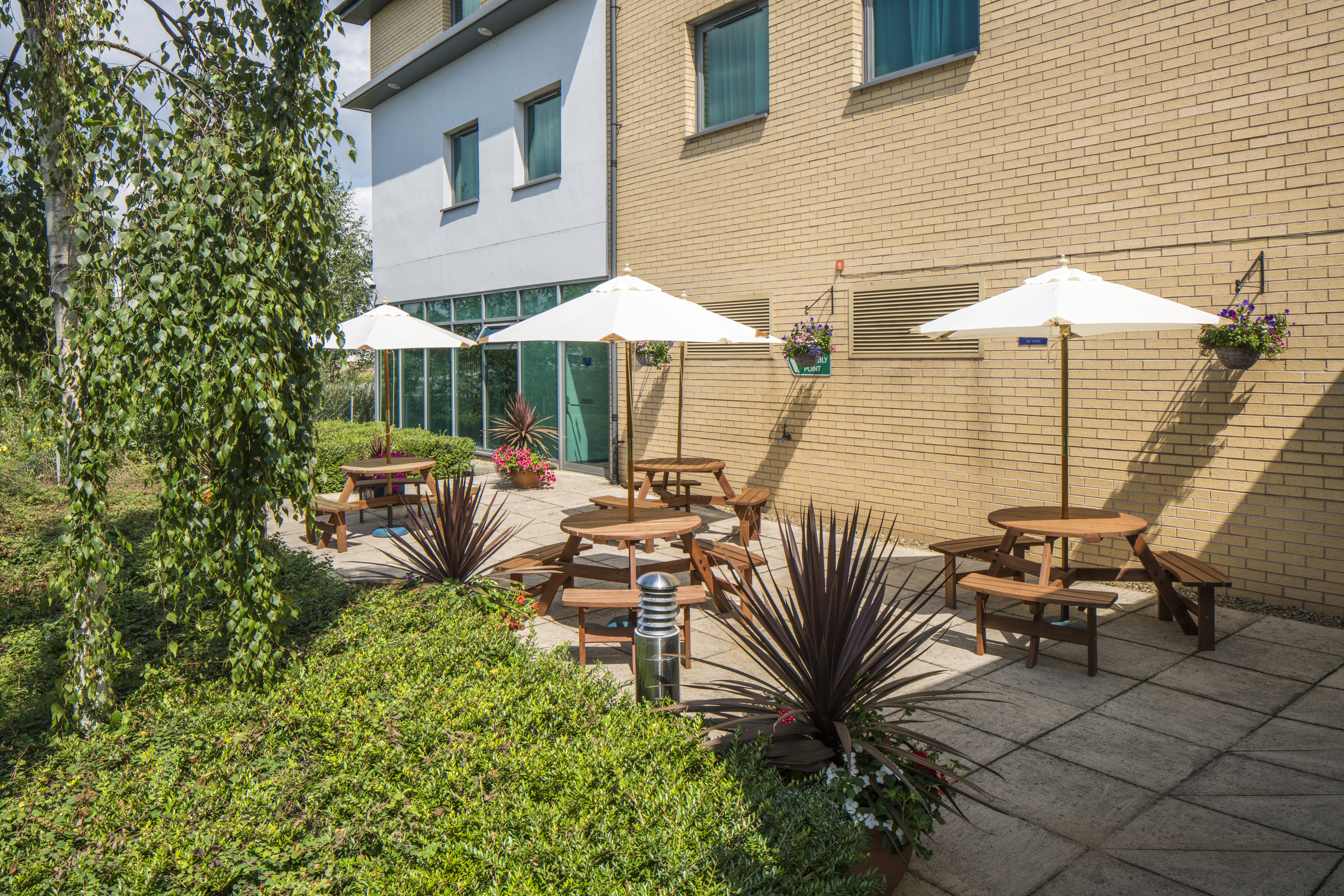 holiday inn express doncaster by ihg
