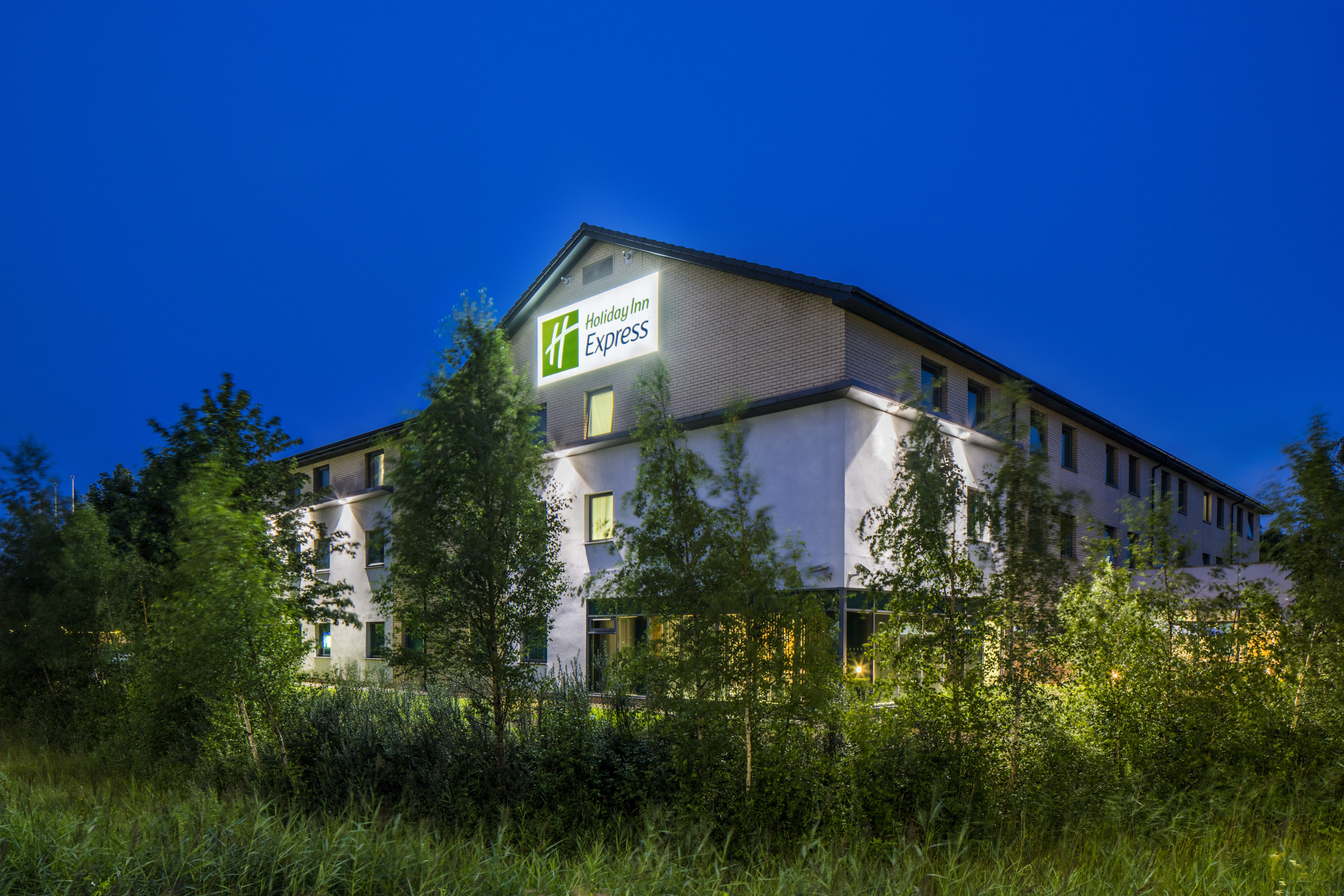 holiday inn express doncaster by ihg