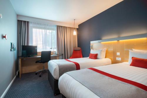 holiday inn express doncaster by ihg