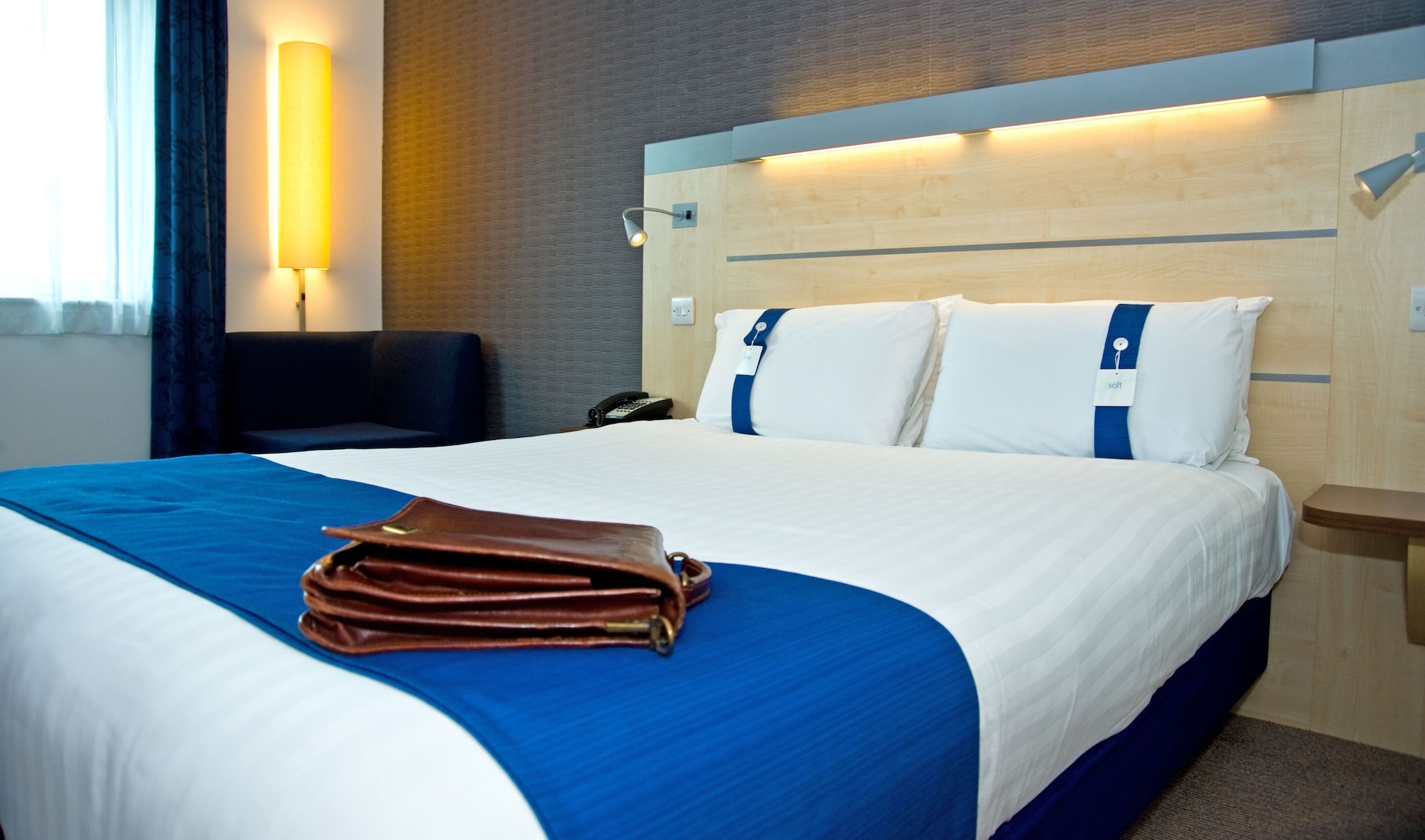 holiday inn express hotel burnley m65 jct10 by ihg