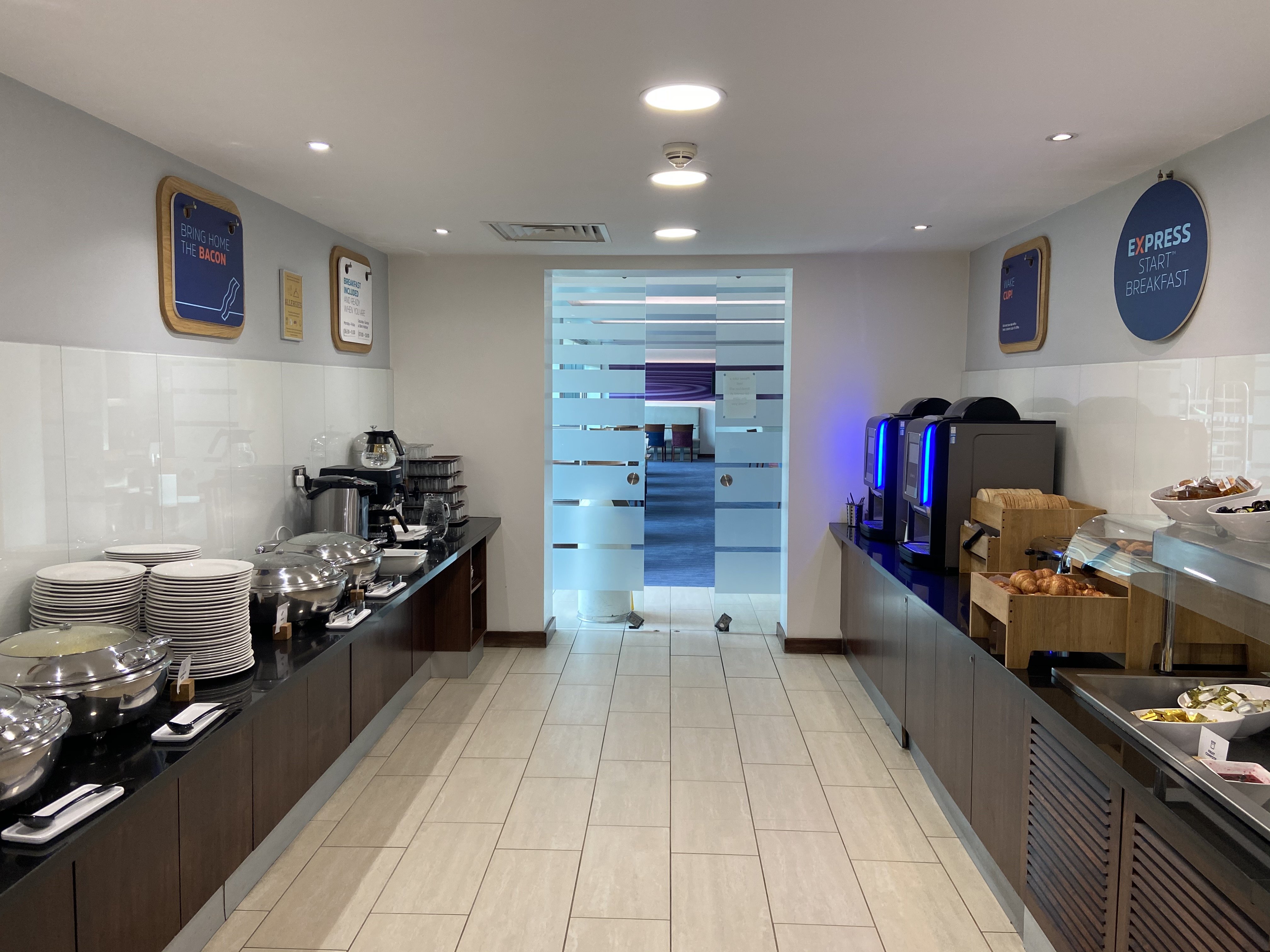 holiday inn express hotel burnley m65 jct10 by ihg