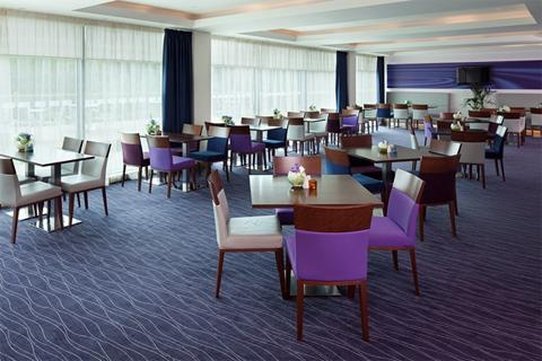 holiday inn express hotel burnley m65 jct10 by ihg
