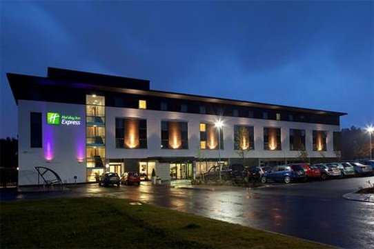 holiday inn express hotel burnley m65 jct10 by ihg