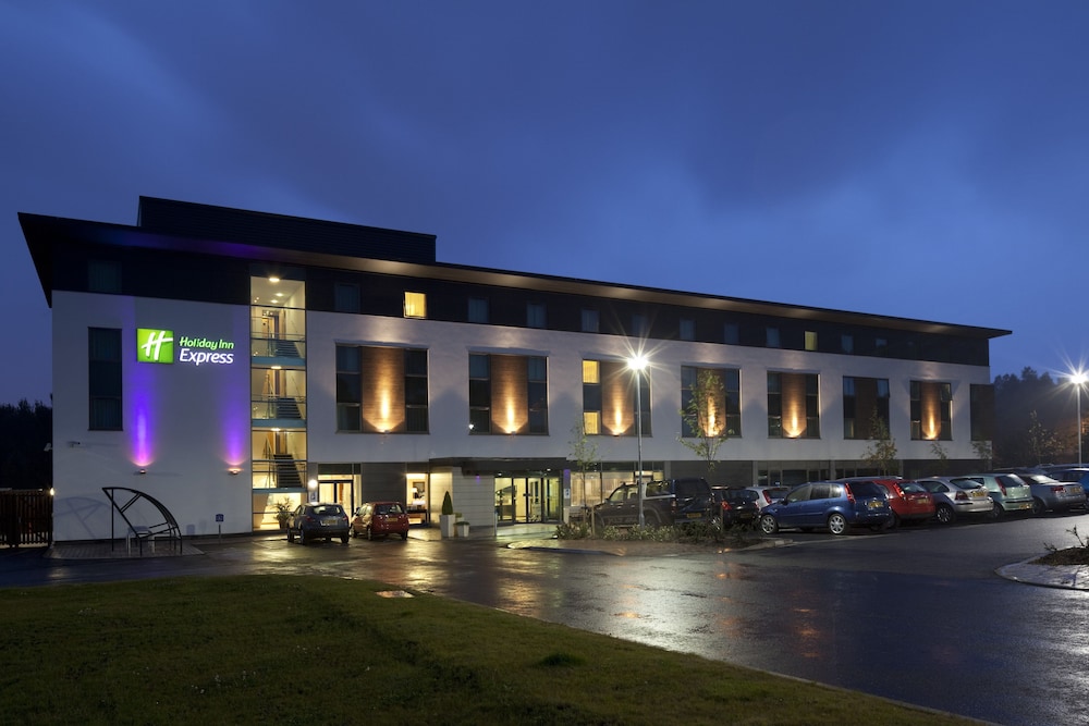 holiday inn express hotel burnley m65 jct10 by ihg