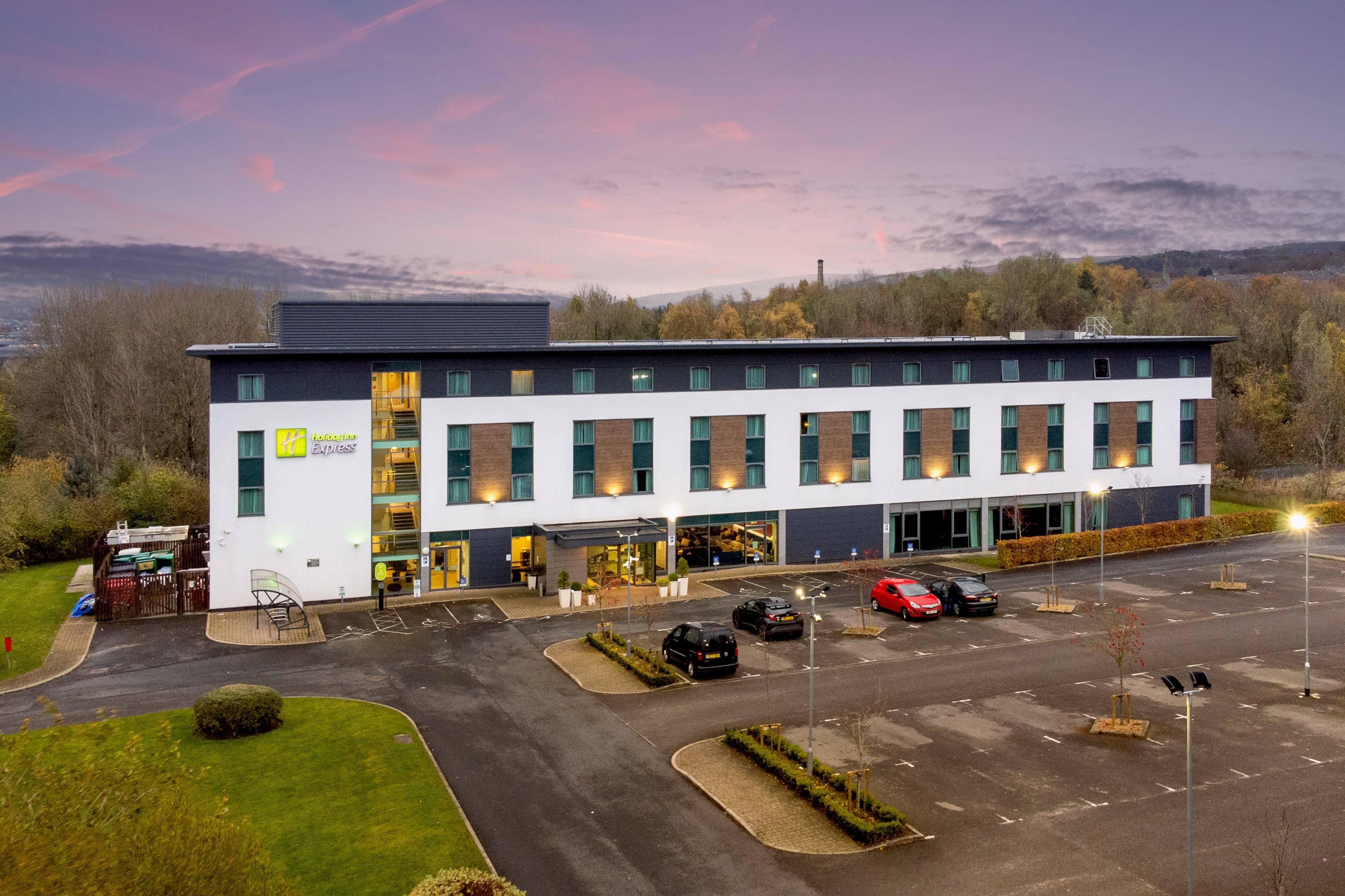 holiday inn express hotel burnley m65 jct10 by ihg