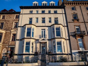 the riviera guest house