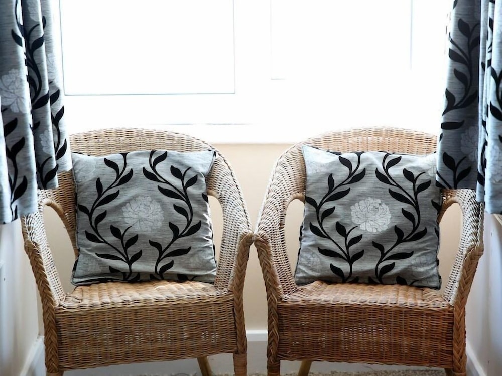 the riviera guest house