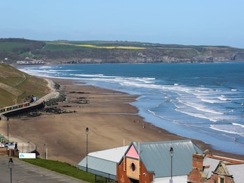 the riviera guest house