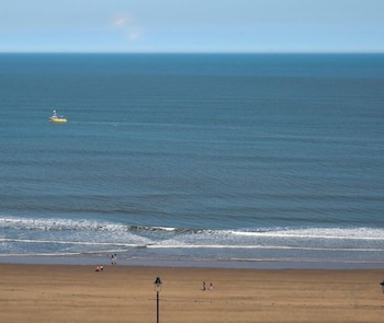 the riviera guest house