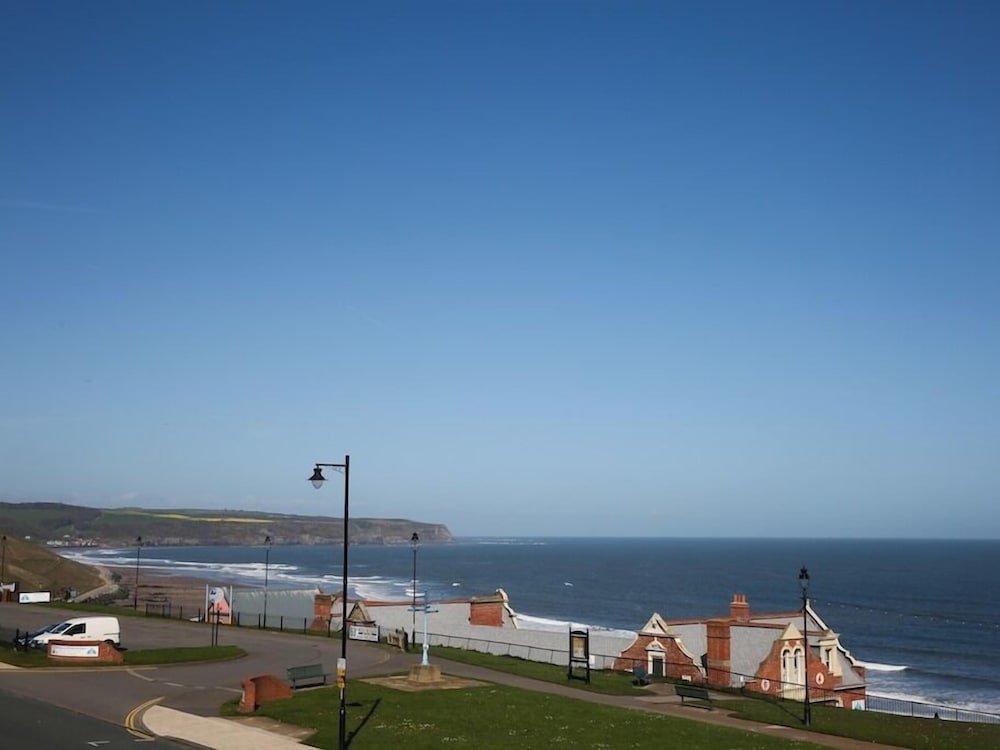 the riviera guest house