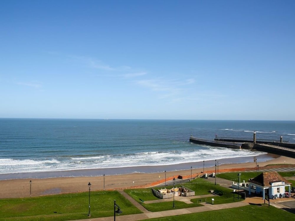 the riviera guest house