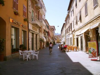 Hotel Sole,Grosseto>>Florence,3 star