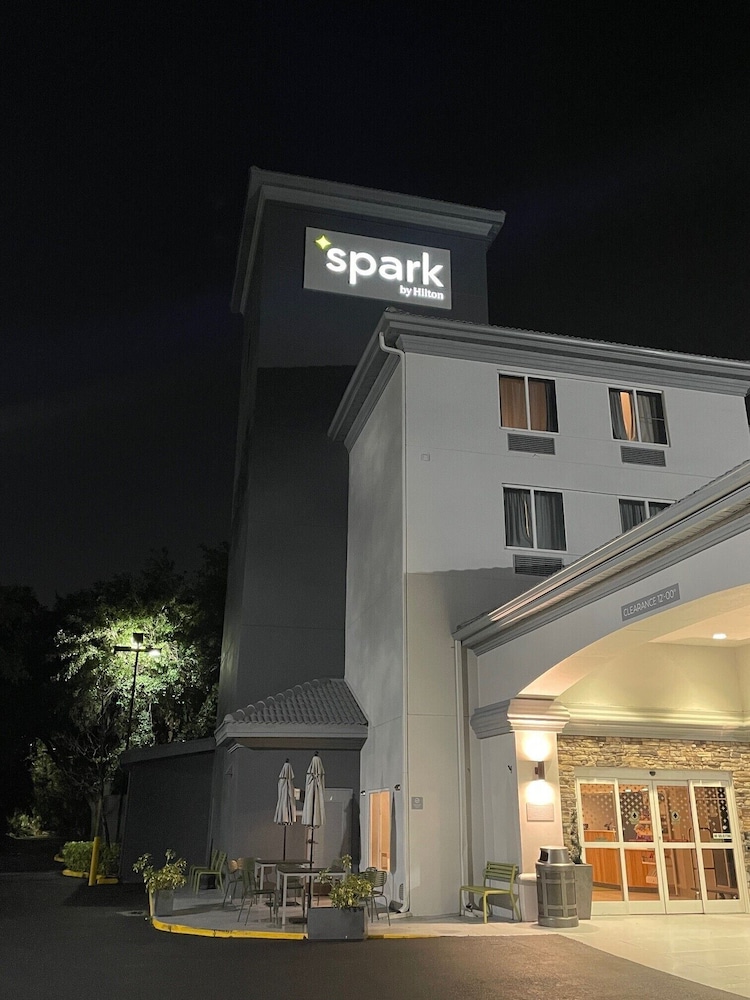 spark by hilton orlando near seaworld