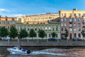 courtyard by marriott st petersburg center