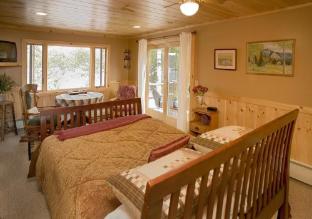 kiwassa lake bed and breakfast