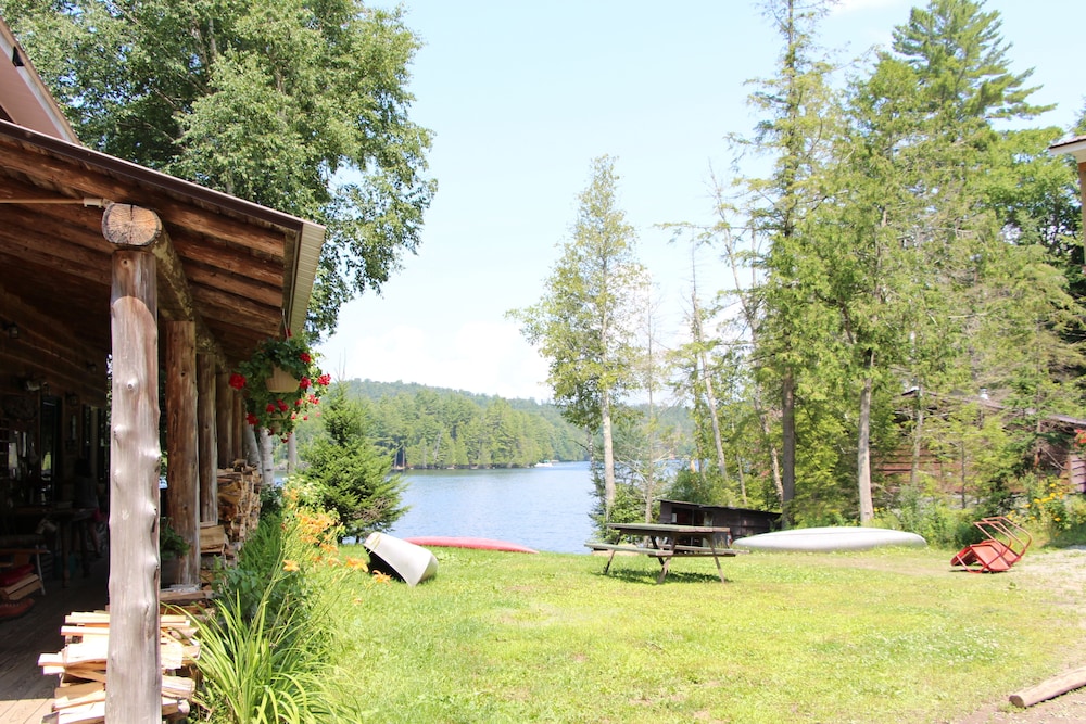 kiwassa lake bed and breakfast