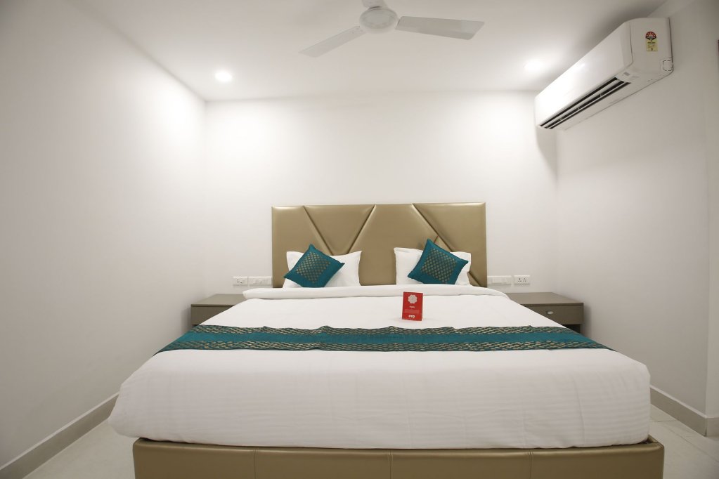 oyo 11411 d suites