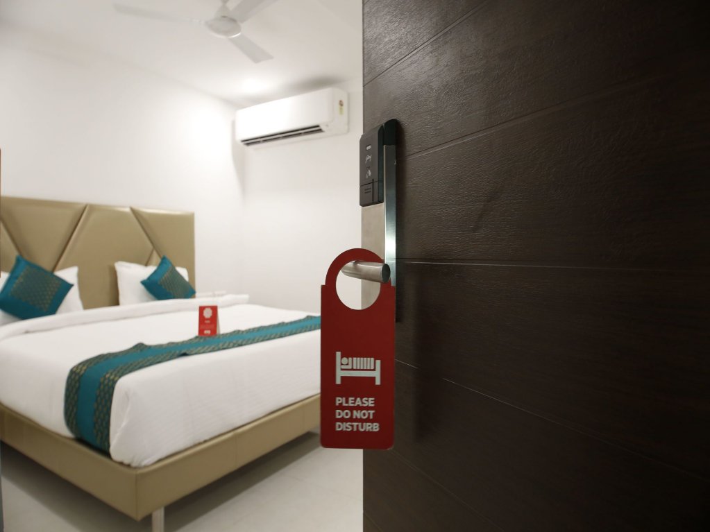 oyo 11411 d suites