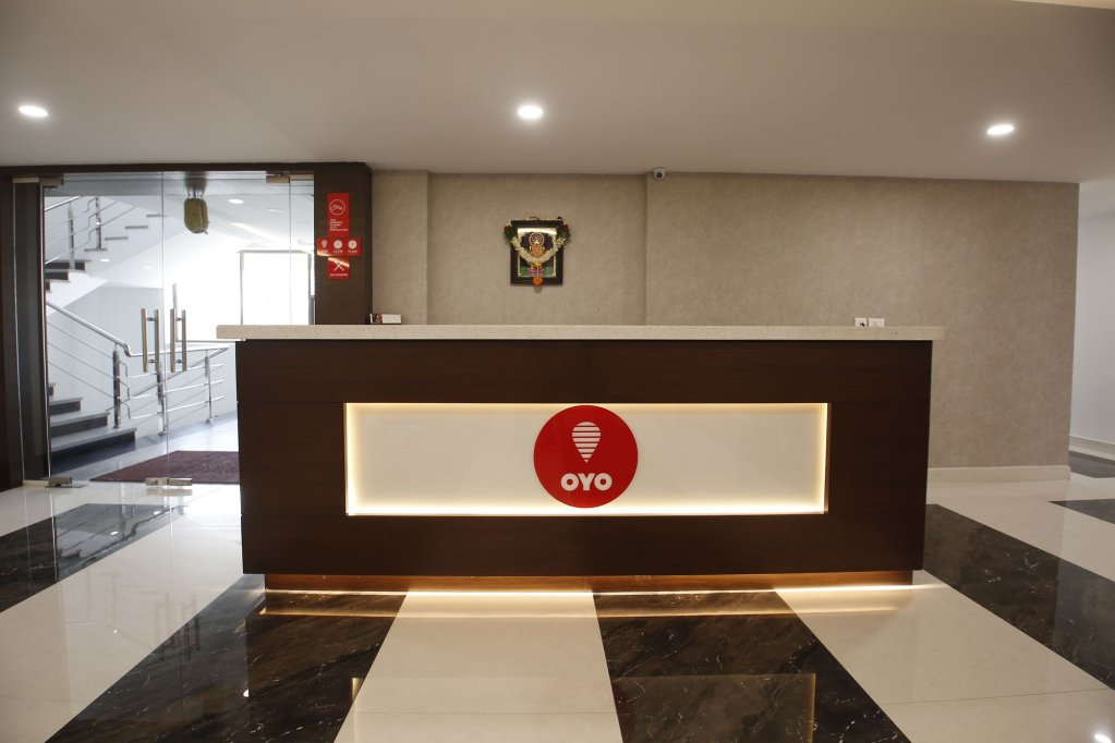 oyo 11411 d suites