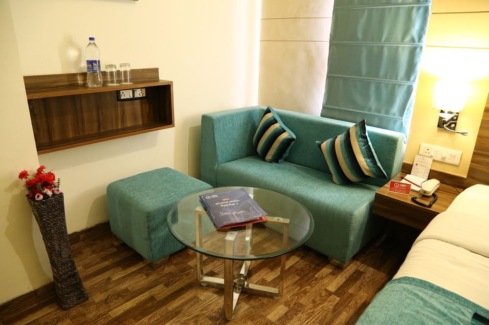 Hotel Kc Cross Road,Kalka>>Chandigarh,3 star