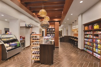 embassy suites by hilton orlando international dr icon park