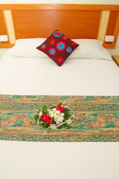 Hexagon International Hotel,Denarau Island>>Coral Coast,3 star