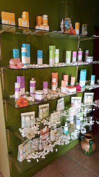 hexagon international hotel