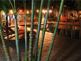 Wailoaloa Beach Resort Fiji,Denarau Island>>Coral Coast,3 star