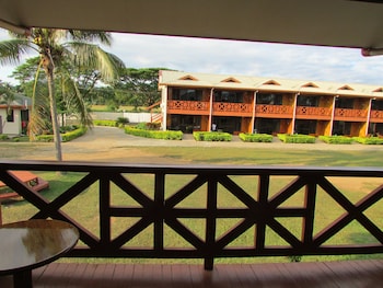 wailoaloa beach resort fiji